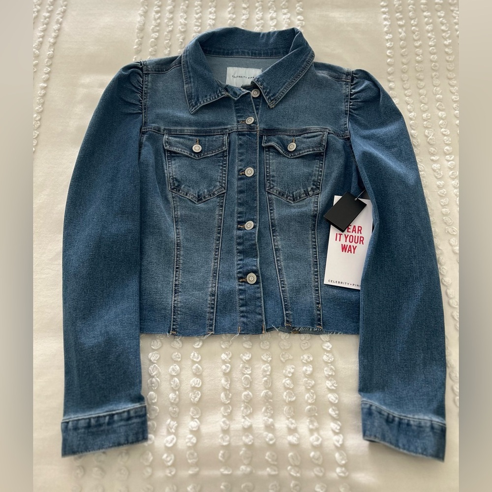 Celebrity Pink Cropped Jean Jacket With Puffed Shoulders Size Small BNWT